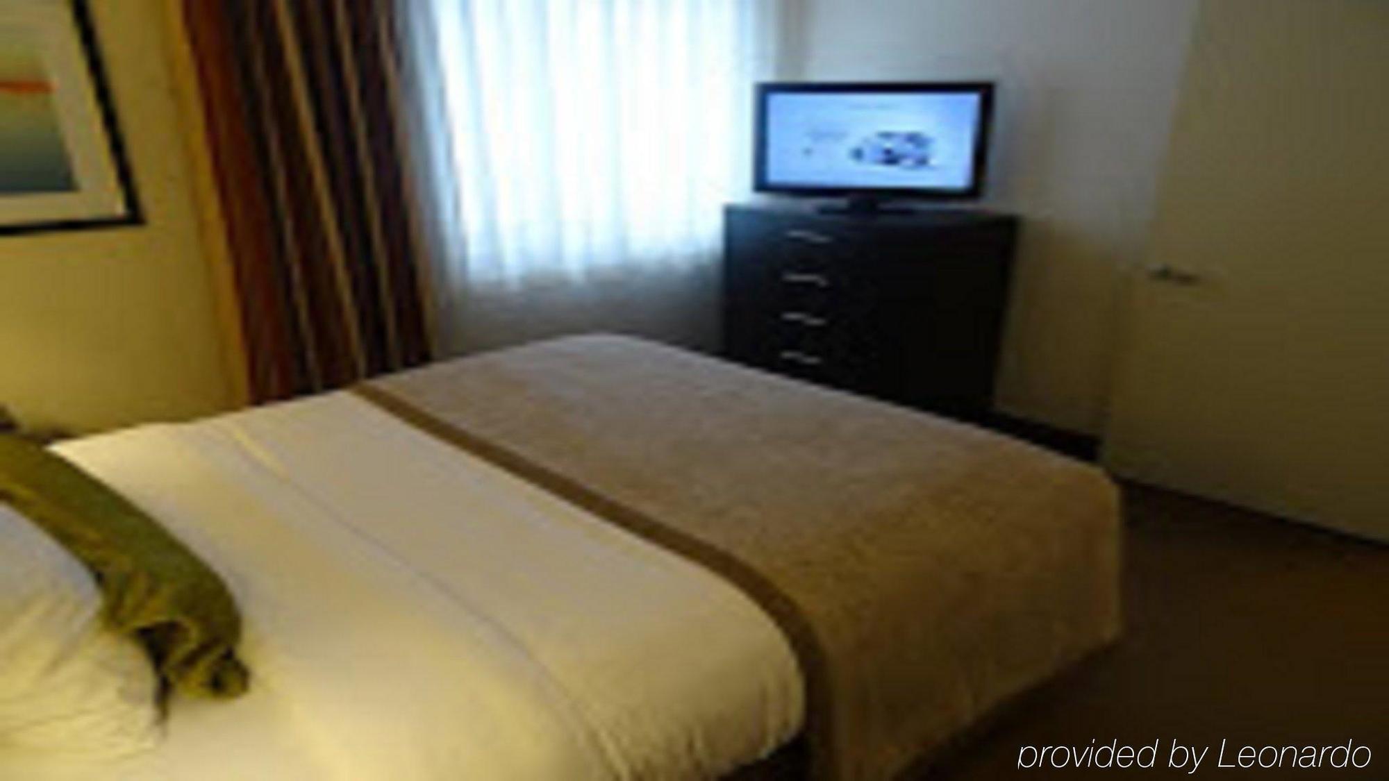 Sonesta Simply Suites St Louis Earth City Exterior photo